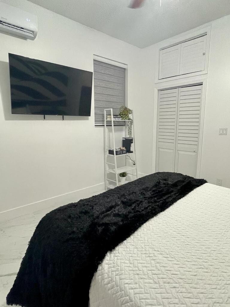 Cozy Studio, Prime Location, Remodeled, 1 Parking เวสต์ปาล์มบีช ภายนอก รูปภาพ