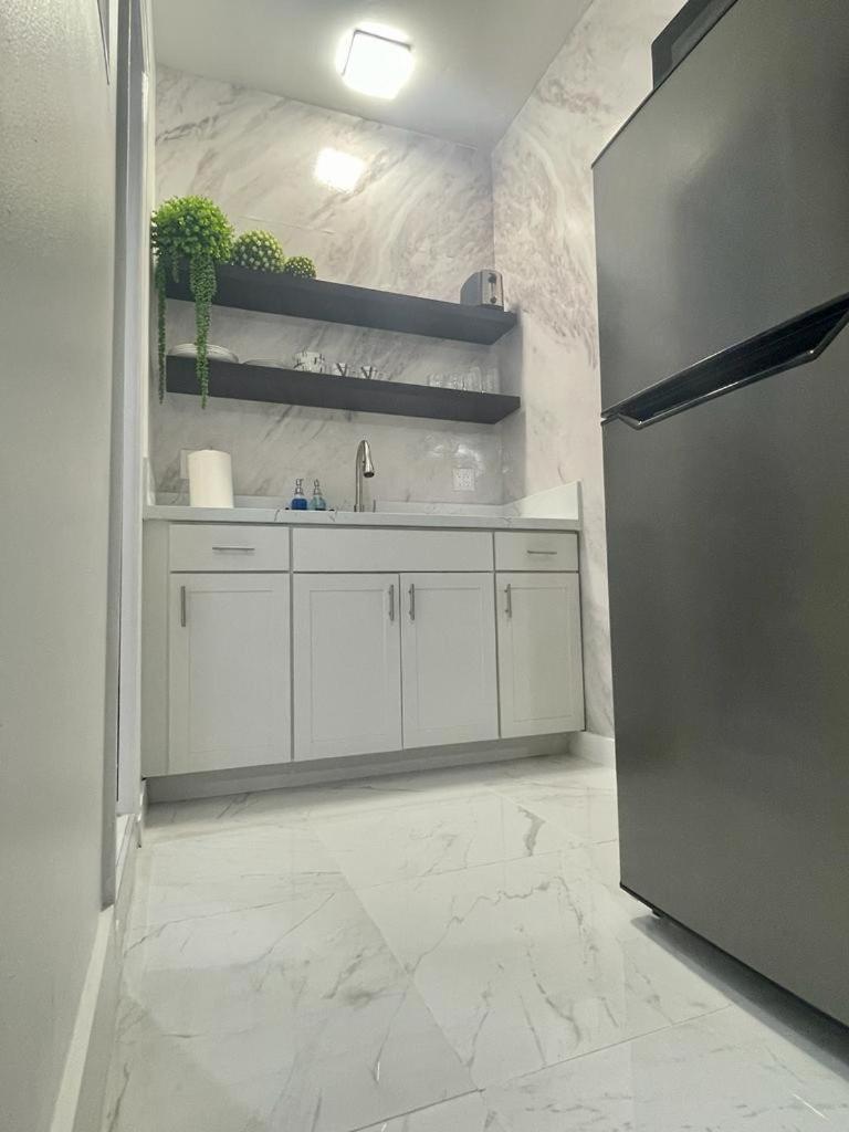 Cozy Studio, Prime Location, Remodeled, 1 Parking เวสต์ปาล์มบีช ภายนอก รูปภาพ